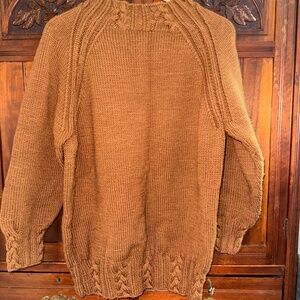Heavy cable knit sweater 100% wool